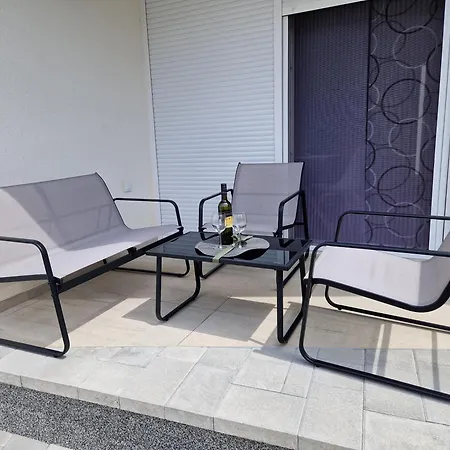 Apartment B&l Vir