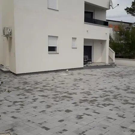 Apartment B&l Vir